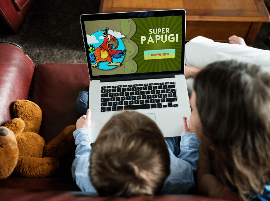 Super Papugi — play that supports children’s hearing